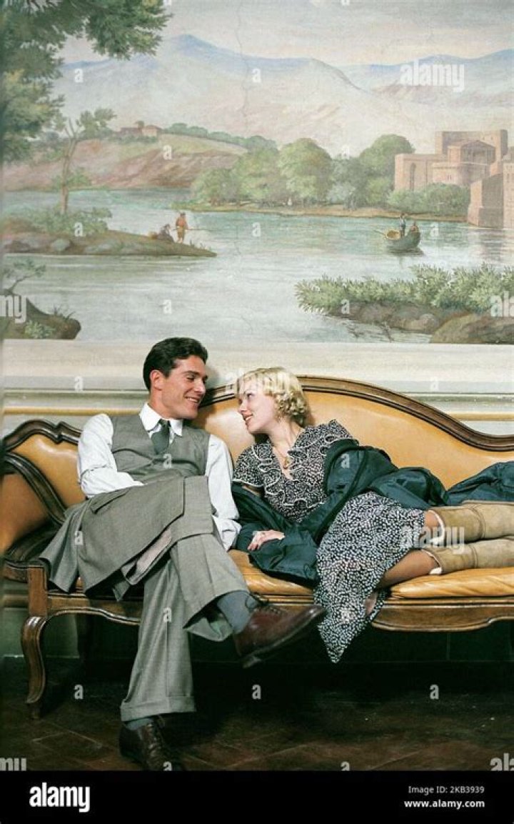 Exploring The Life Of Mark Umbers: Is He Married?